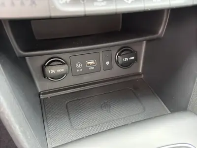 Hyundai Kona 1.0 T-GDi Launch Plus — Compact SUV dynamique, faible kilométrage et équipements premium — Miniature 29
