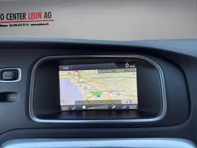 Volvo V40 Cross Country D3 Momentum — Break robuste, diesel économique, 121'600 km — Miniature 16