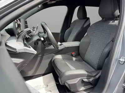 Peugeot 5008 145 Hybrid e-DCS6 Allure — SUV 7 places hybride, faible kilométrage — Miniature 9