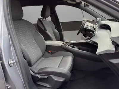 Peugeot 5008 145 Hybrid e-DCS6 Allure — SUV 7 places hybride, faible kilométrage — Miniature 17
