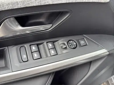 Peugeot 5008 145 Hybrid e-DCS6 Allure — SUV 7 places hybride, faible kilométrage — Miniature 24