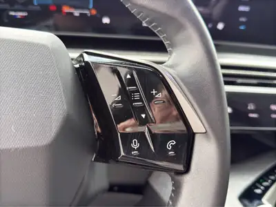 Peugeot 5008 145 Hybrid e-DCS6 Allure — SUV 7 places hybride, faible kilométrage — Miniature 26