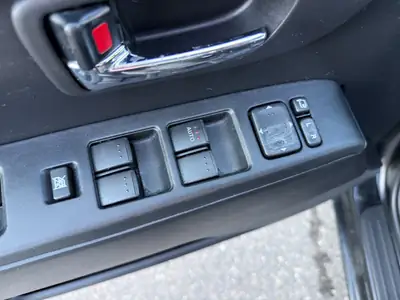 Mazda 5 2.0 16V Exclusive — Monospace 7 places, boîte auto, sans sinistre — Miniatura 23