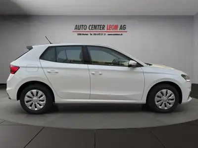 Skoda Fabia 1.0 MPI Selection — Citadine économique, garantie constructeur et 8 pneus inclus — Miniature 7
