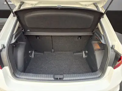 Skoda Fabia 1.0 MPI Selection — Citadine économique, garantie constructeur et 8 pneus inclus — Miniature 19