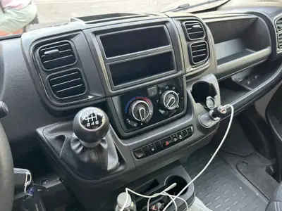 FIAT Ducato 2023 — Utilitaire fiable, 54'000 km, moteur diesel performant — vista posteriore