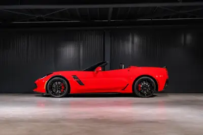 Chevrolet Corvette Convertible Grand Sport — Légende américaine, moteur V8 466 ch, 9400 km seulement — Miniature 9