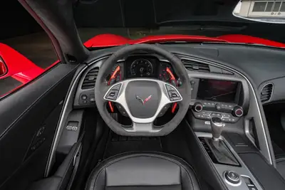 Chevrolet Corvette Convertible Grand Sport — Légende américaine, moteur V8 466 ch, 9400 km seulement — Miniature 15