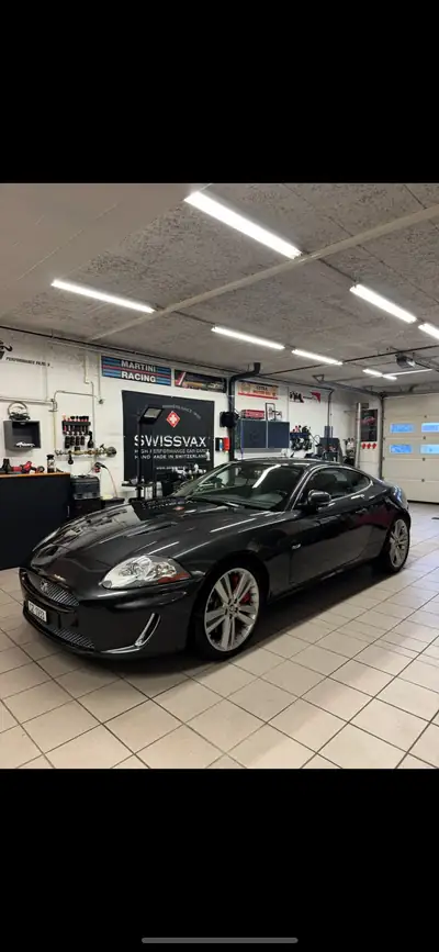 Jaguar XKR 2011 — Coupé sport britannique 510 ch, sans accident — détail