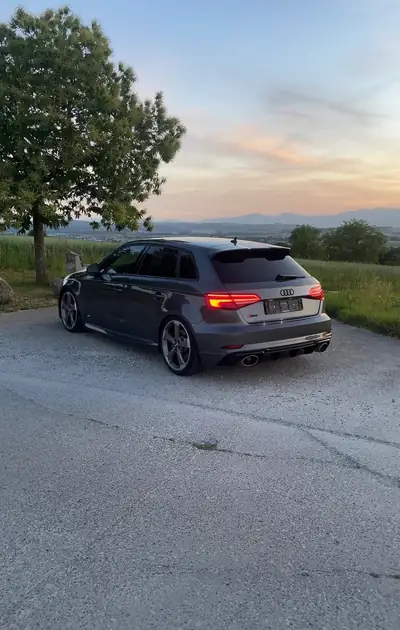 Audi RS3 2.5 TFSI Quattro — 400 ch dynamiques, 82'000 km seulement — vue extérieure