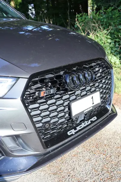 Audi RS3 2.5 TFSI Quattro — 400 ch dynamiques, 82'000 km seulement — Miniature 13