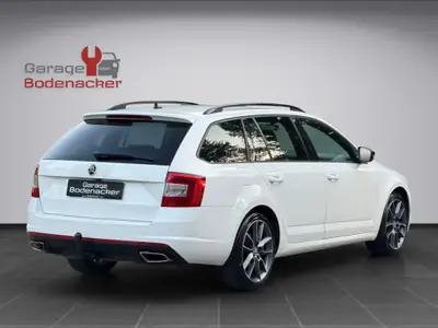 Skoda Octavia Combi RS 2.0 TDI 4x4 — Break familial haute performance, 93 500 km — Armaturenbrett