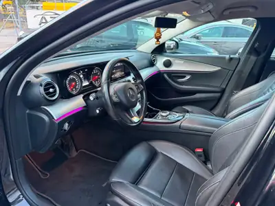 Mercedes-Benz E 200 AMG Line — Berline premium 2016, finition Full Black et garantie 2 ans — Miniature 9