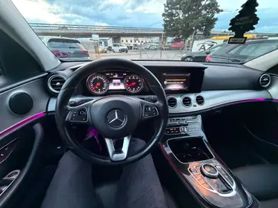 Mercedes-Benz E 200 AMG Line — Berline premium 2016, finition Full Black et garantie 2 ans — Miniature 15