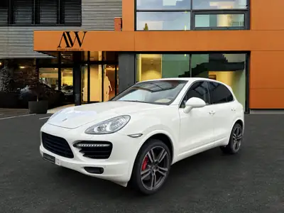 Porsche Cayenne 4.8 V8 Turbo — 500 ch, état impeccable, 46'000 km — arrière