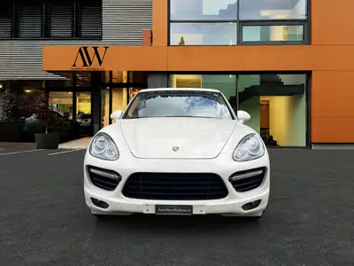 Porsche Cayenne 4.8 V8 Turbo — 500 ch, état impeccable, 46'000 km — côté