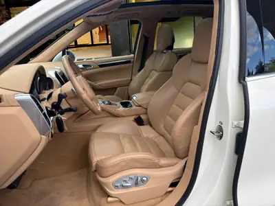Porsche Cayenne 4.8 V8 Turbo — 500 ch, état impeccable, 46'000 km — Miniature 9
