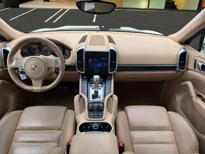Porsche Cayenne 4.8 V8 Turbo — 500 ch, état impeccable, 46'000 km — Miniature 11