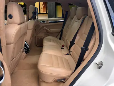 Porsche Cayenne 4.8 V8 Turbo — 500 ch, état impeccable, 46'000 km — Miniature 10