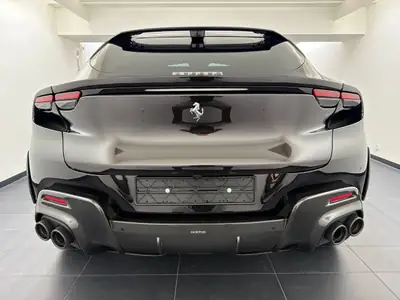 Ferrari Purosangue 6.5 V12 — Le SUV coupé à moteur atmosphérique, première main, 4 800 km — arrière
