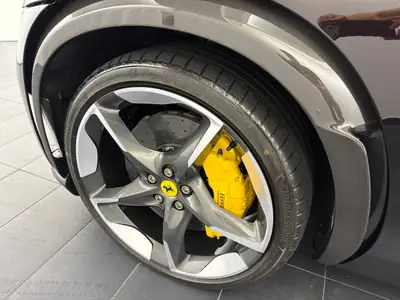 Ferrari Purosangue 6.5 V12 — Le SUV coupé à moteur atmosphérique, première main, 4 800 km — Miniature 8