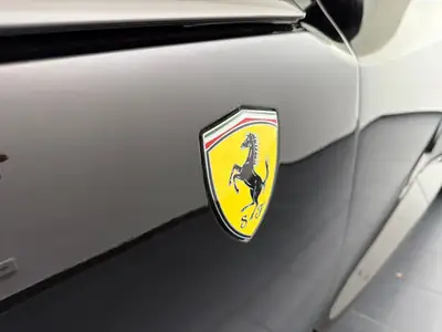 Ferrari Purosangue 6.5 V12 — Le SUV coupé à moteur atmosphérique, première main, 4 800 km — Miniature 7