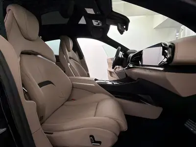 Ferrari Purosangue 6.5 V12 — Le SUV coupé à moteur atmosphérique, première main, 4 800 km — Miniature 18