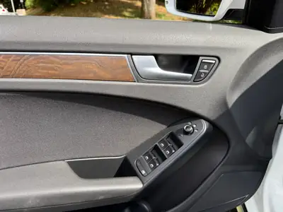 Audi A4 Allroad 2.0 TFSI Quattro — Break routier premium, État exceptionnel — Miniature 16