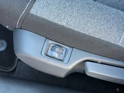 Citroën C3 1.2i PureTech Swiss Edition — Citadine polyvalente, faible kilométrage et équipée — Miniature 21