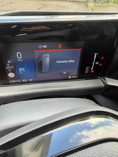 Ford Tourneo Custom Titanium 4x4 — Monospace familial robust avec garantie 3 ans — Detail