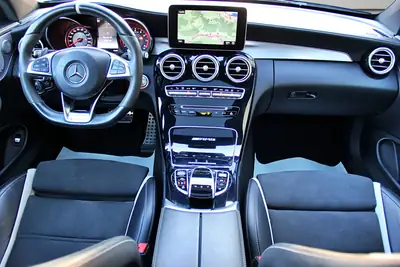 Mercedes-Benz C 63 AMG S — Coupé haute performance, 510 ch et 42 000 km seulement — Miniature 10