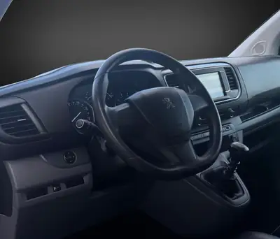 Peugeot Expert 2.0 BlueHDi 150 — Utilitaire premium, parfait état, 64 000 km — Miniature 8