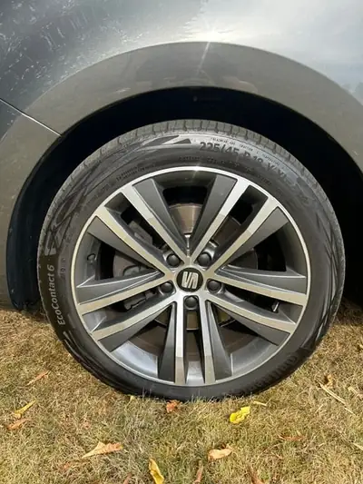 SEAT Alhambra 2.0 TDI 177 — Monospace 7 places, attelage, consommation maitrisée — détail