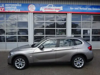 BMW X1 xDrive 28i Steptronic — SUV compact performant, 8 pneus, caméra de recul — détail