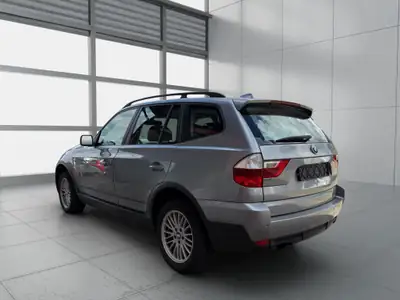 BMW X3 xDrive 20i — SUV robuste, entretien récent, garantie incluse — Miniature 7