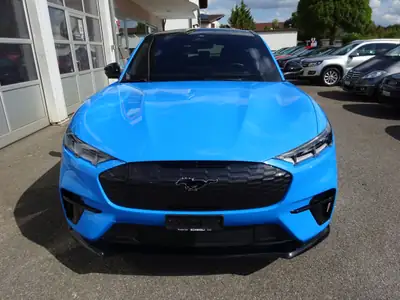 Ford Mustang MACH-E GT AWD — SUV électrique haute performance, 59'900 km seulement — tableau de bord