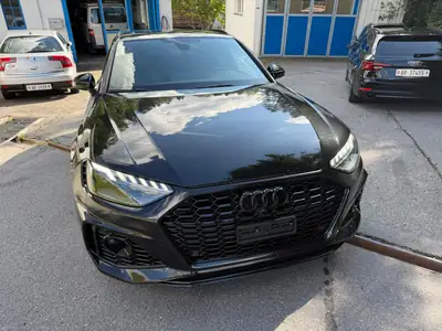 Audi RS4 Avant 2020 — Break haute performance 450 ch, kilométrage modéré — Außenansicht