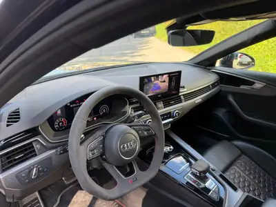 Audi RS4 Avant 2020 — Break haute performance 450 ch, kilométrage modéré — Detail