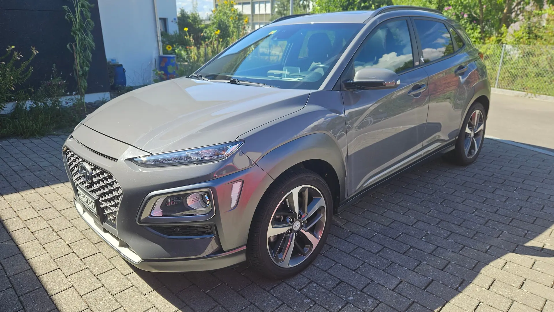 Hyundai Kona 1.6 T-GDi Vertex 4WD — SUV compact dynamique, 68'000 km seulement — vue extérieure