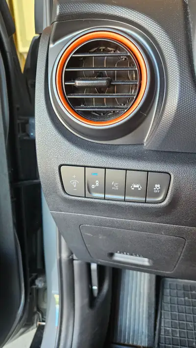 Hyundai Kona 1.6 T-GDi Vertex 4WD — SUV compact dynamique, 68'000 km seulement — détail