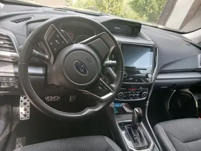 Subaru Forester 2.0i e-SwissPlus — SUV hybride léger, 66000 km, sans sinistre — Heckansicht