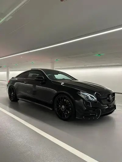 Mercedes-Benz E 400 Coupé AMG Line 4Matic — Élégance sportive et puissance maîtrisée — Außenansicht