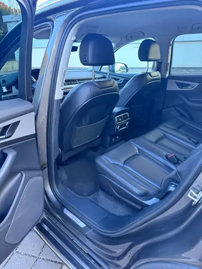 Audi Q7 3.0 V6 TDI 272 — SUV premium 7 places, motorisation puissante et efficace — détail