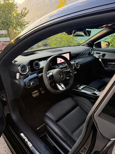 Mercedes-Benz CLA 45S AMG 4MATIC+ — Performance 421 ch, Reprise de leasing sans apport — Heckansicht