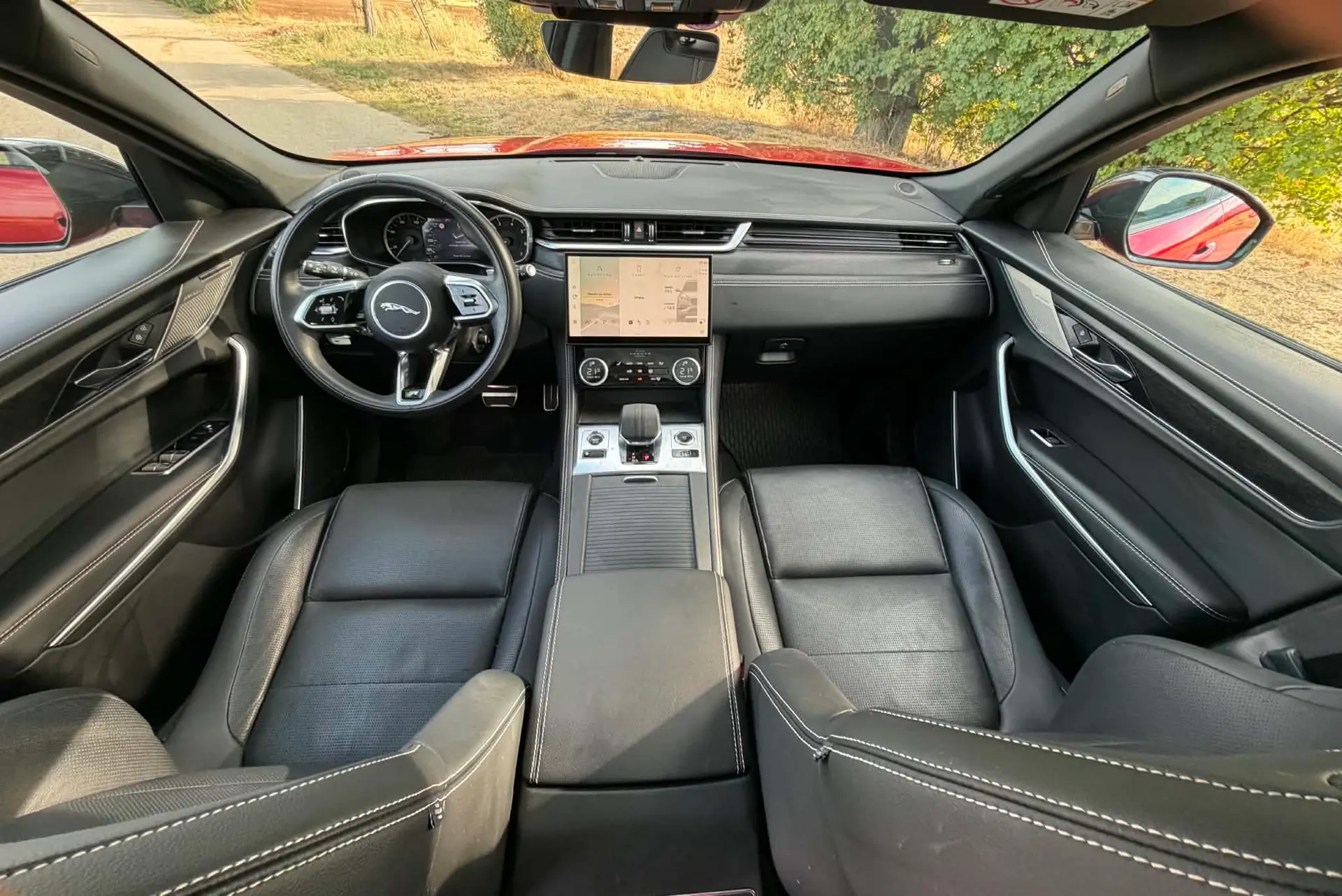 Jaguar F-Pace 2023 occasion Genève — 3