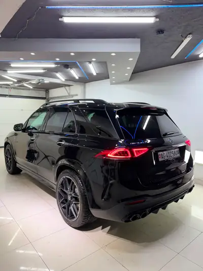 Mercedes-Benz GLE 53 AMG 4matic+ — SUV sportif hybride, 90'000 km seulement — Seitenansicht