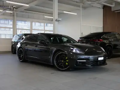 Porsche Panamera 2.9 V6 4 E-Hybrid — Berline sportive hybride rechargeable, 123'000 km — vue extérieure