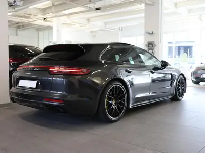 Porsche Panamera 2.9 V6 4 E-Hybrid — Berline sportive hybride rechargeable, 123'000 km — côté