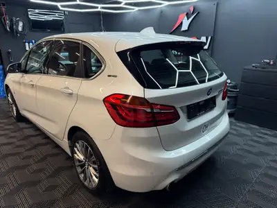 BMW 225xe Active Tourer — Hybride rechargeable, entretien BMW complet, batterie optimale — détail