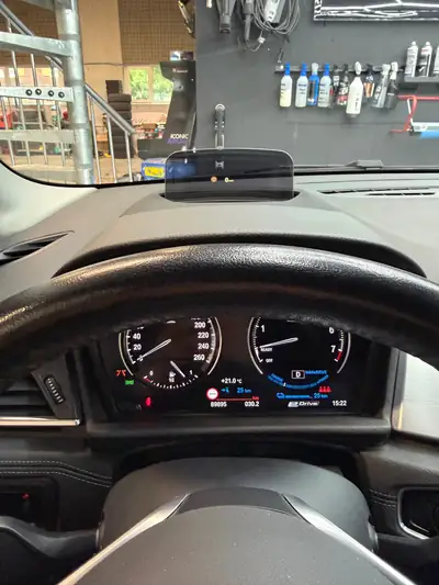 BMW 225xe Active Tourer — Hybride rechargeable, entretien BMW complet, batterie optimale — Miniature 16